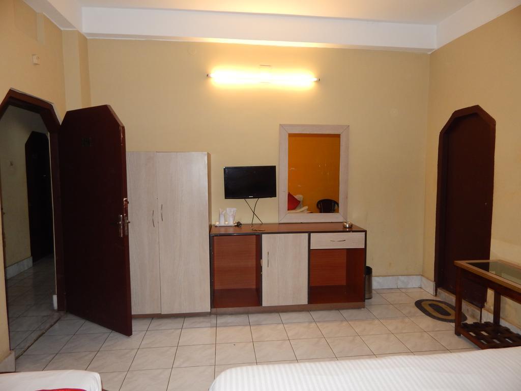Breeze Hotel Siliguri Eksteriør bilde