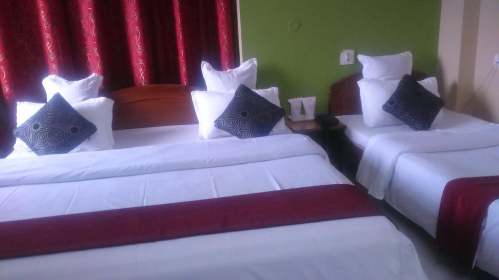 Breeze Hotel Siliguri Rom bilde